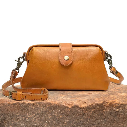 Velissa's timeless charm | Exclusive and unique women's bag for the style-conscious