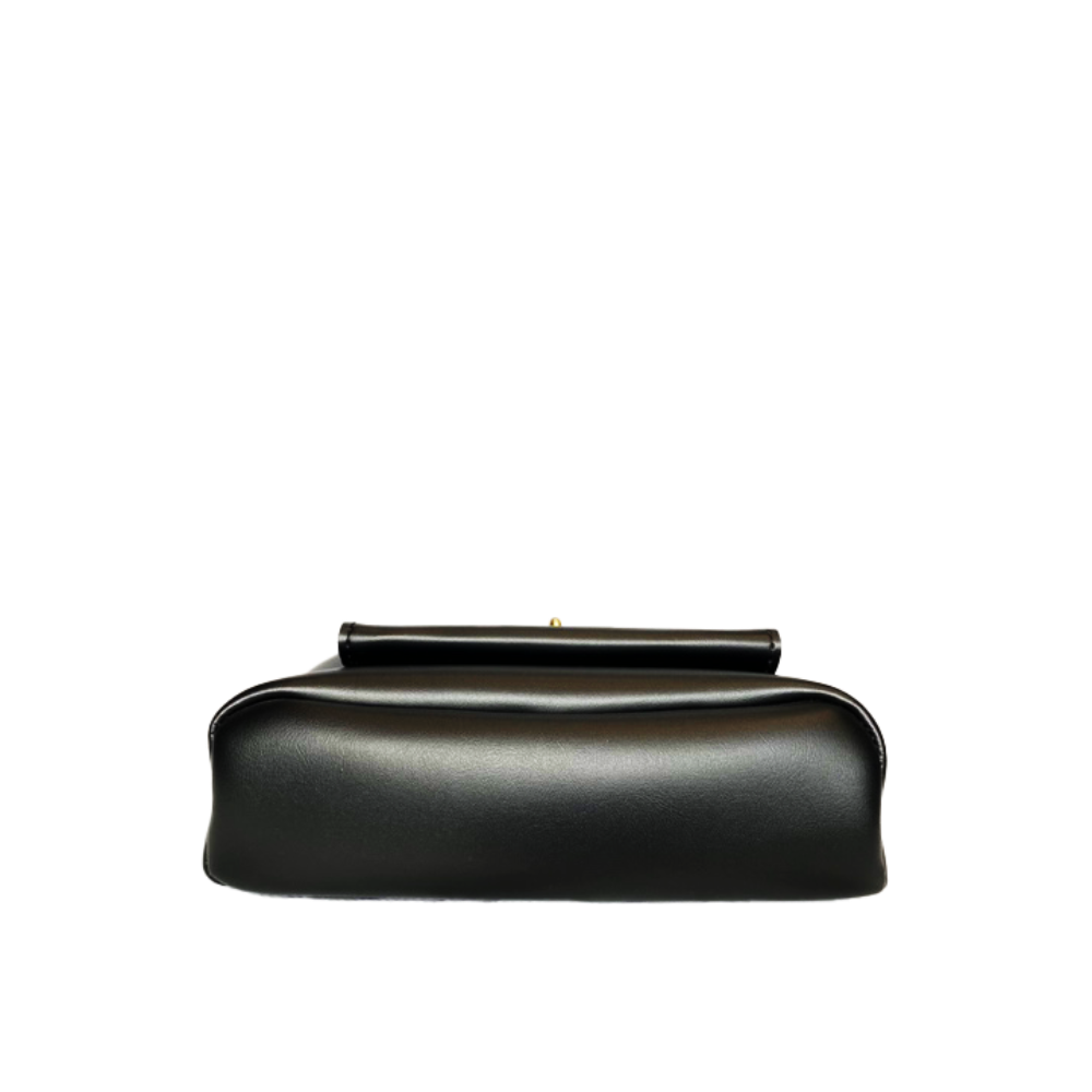 Marivelle Retro Kiss-Lock Bag – A Vintage-Inspired Statement for Modern Days