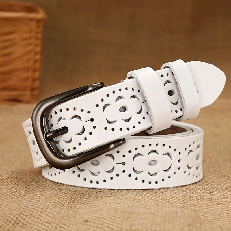 Pure classic - an exquisite ladies' belt made by master craftsmen