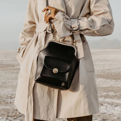 Marivelle Retro Kiss-Lock Bag – A Vintage-Inspired Statement for Modern Days