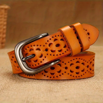 Pure classic - an exquisite ladies' belt made by master craftsmen